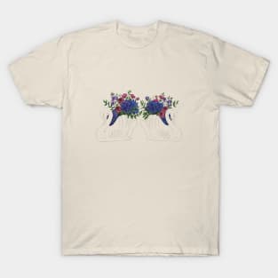 Twin Swan vases T-Shirt